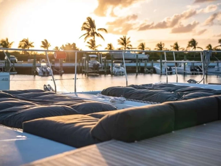 Bareboat Rental Luxury Yacht Lagoon with a boat licence