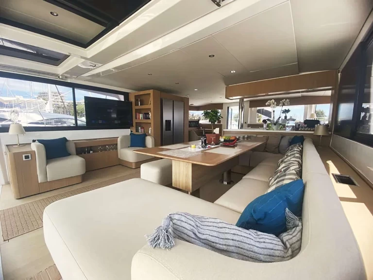 Catana KOS 58.CAT in Alimos on SamBoat