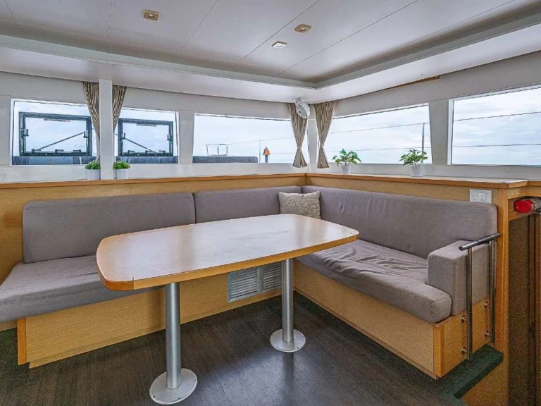 Boat rental Lagoon SOMEWHERE in Nassau on Samboat