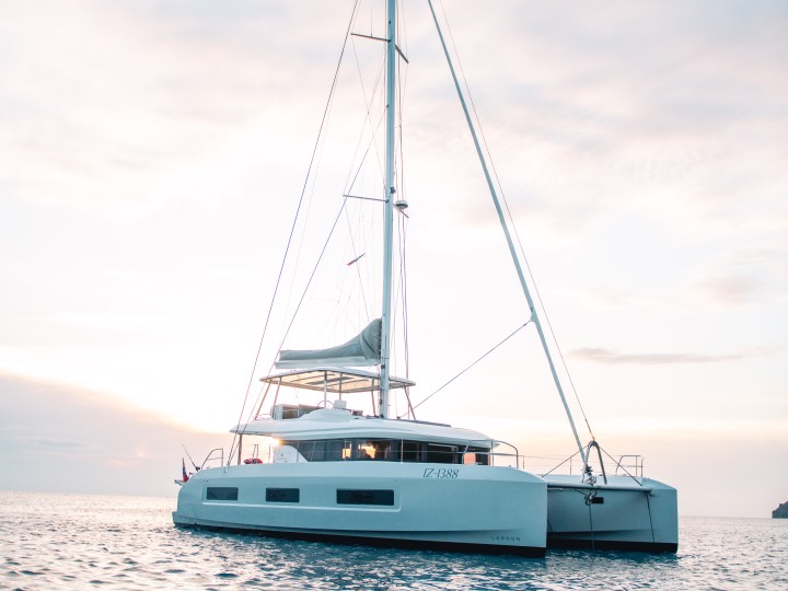 Bareboat Rental Catamaran Lagoon with a boat licence