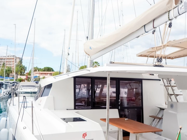 Boat rental Fountaine Pajot Astrea 42 in Furnari on Samboat