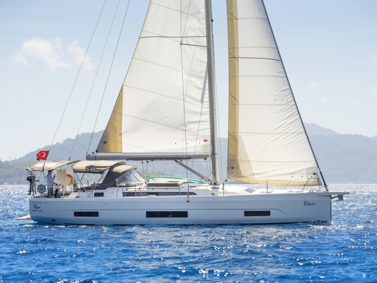 Sailboat for rent Göcek at the best price