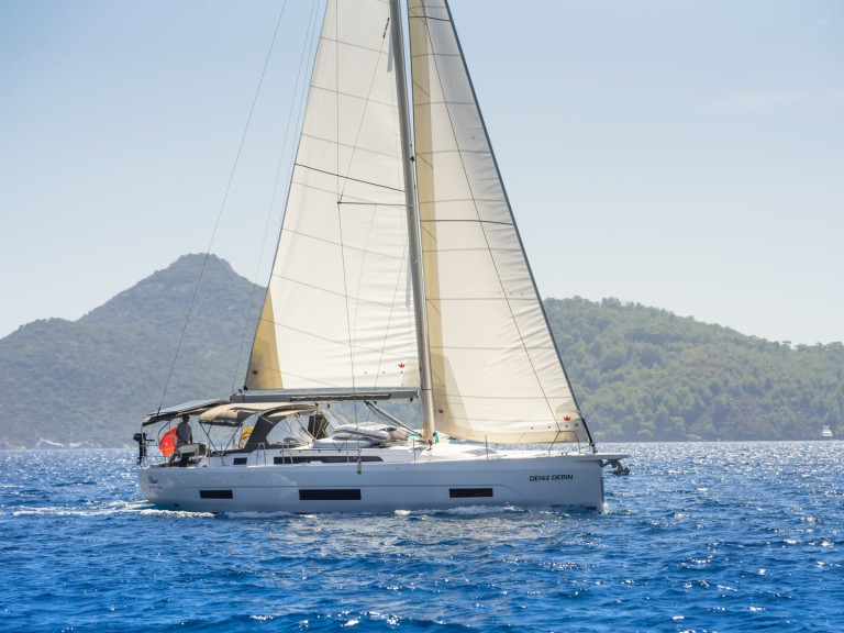 Rent a Dufour Dufour 470 Göcek