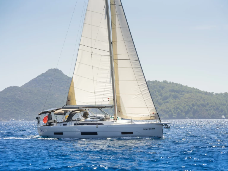 Rent a Dufour Dufour 470 Göcek