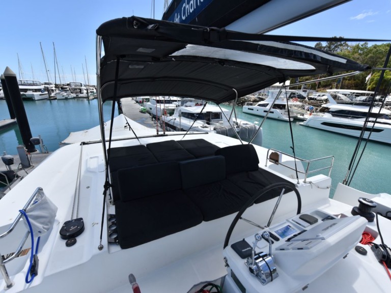 Yacht charter Airlie Beach cheap Lagoon 50
