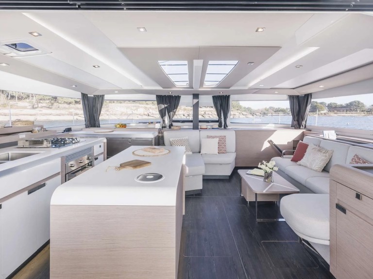 Fountaine Pajot Aura 51 in Belize City on SamBoat