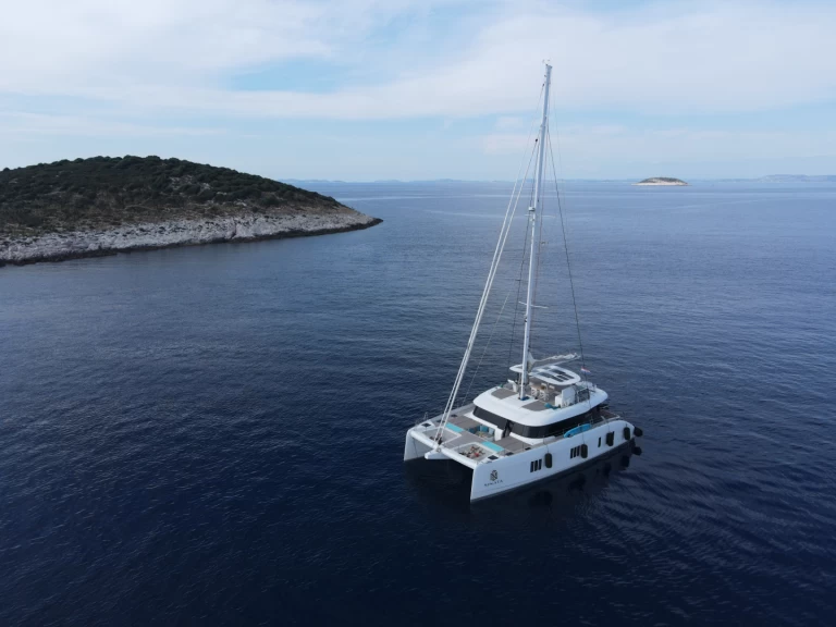 Bareboat Rental Catamaran Sunreef with a boat licence