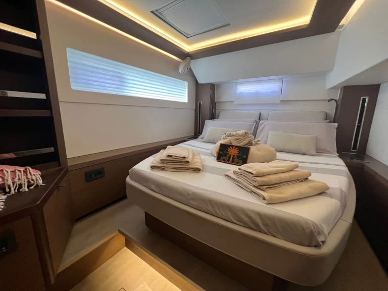 Lagoon Lagoon 46 in Capo d'Orlando on SamBoat