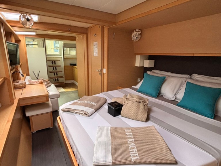 Catamaran for rent Capo d'Orlando at the best price