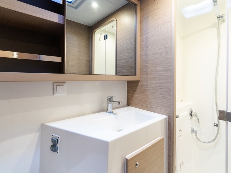 Rent a Lagoon Lagoon 42 Castellammare del Golfo