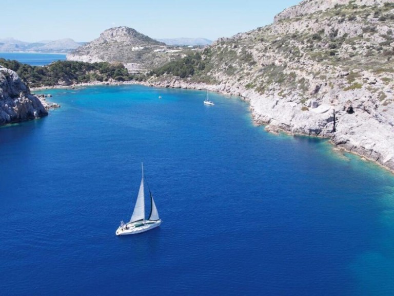 Sailboat rental in Rhodes (City) - Bénéteau First 45 F5 - 4 cab.