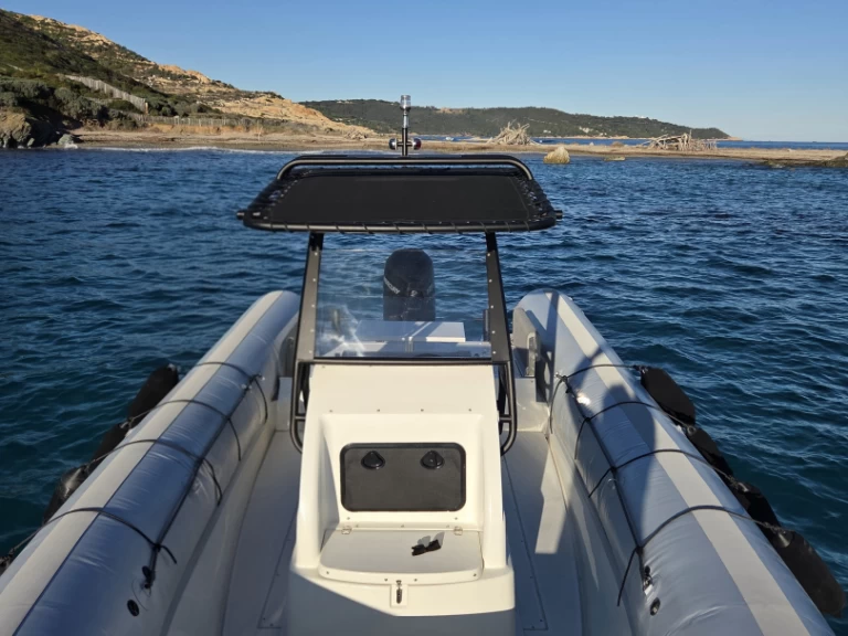 RIB for rent Port de Cavalaire-sur-Mer at the best price