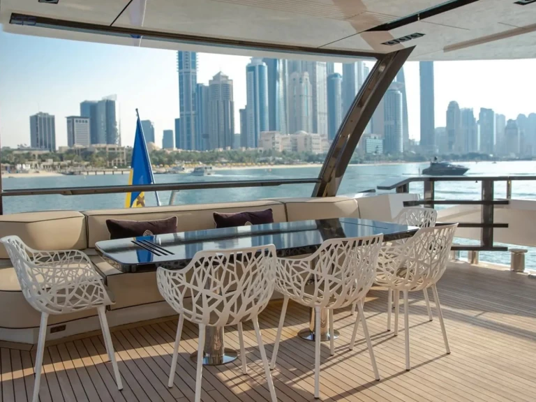Luxury Yacht rental with or without captain Peri Yachts Dubai Marina