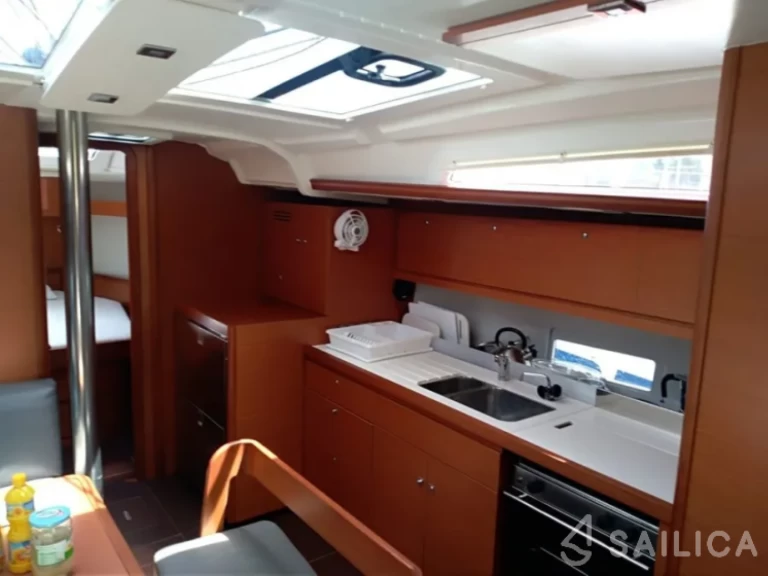 Sailboat rental in Roses - Dufour Dufour 430 Grand Large