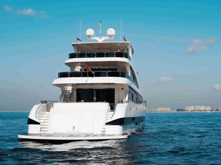 Yacht charter Dubai Marina cheap 140