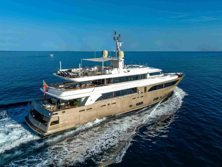 Luxury Yacht rental in Dubai Marina - Crn 150
