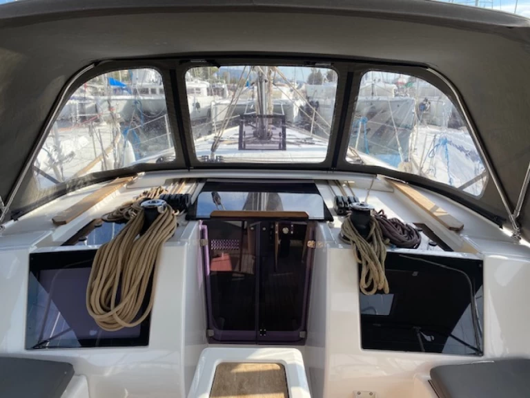 Sailboat for rent Gouvia at the best price