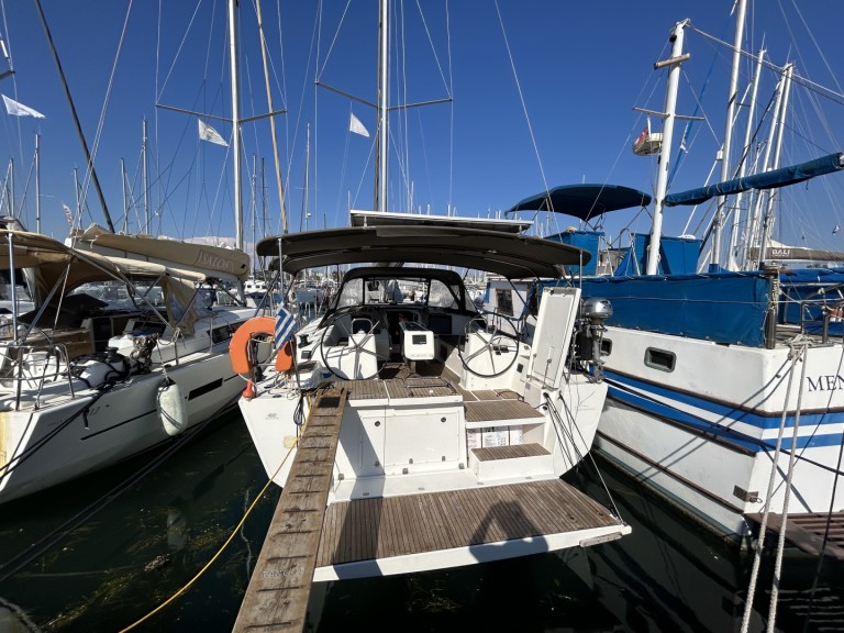 Sailboat for rent Gouvia at the best price