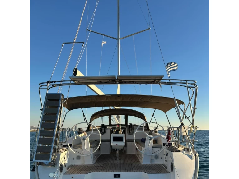 Sailboat for rent Tourlos at the best price