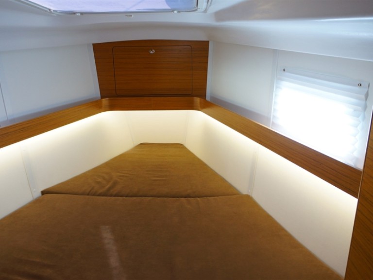 Bareboat Rental Sailboat Elan with a boat licence