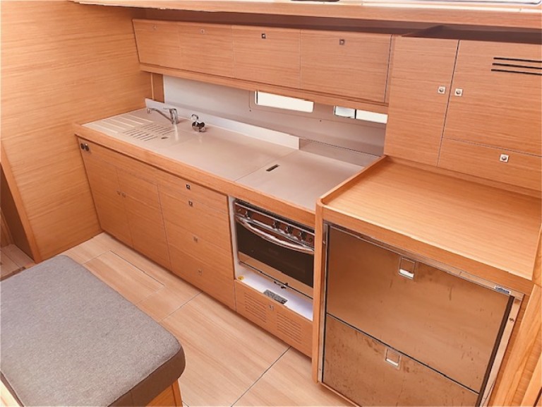 Dufour Dufour 460 Grand Large in Gouvia on SamBoat