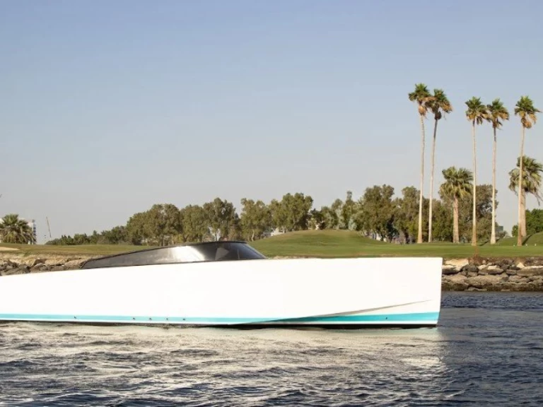 VanDutch VanDutch 40 in Dubai Marina on SamBoat