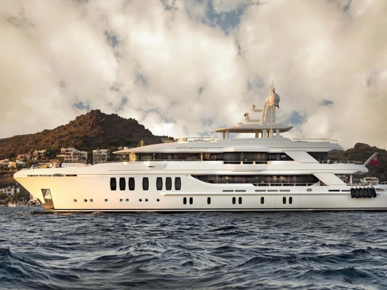 CMB YACHTS 154 charter bareboat or captained in  Dubai Marina