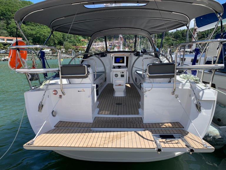Sailboat rental with or without captain Delta Yachts Paraty