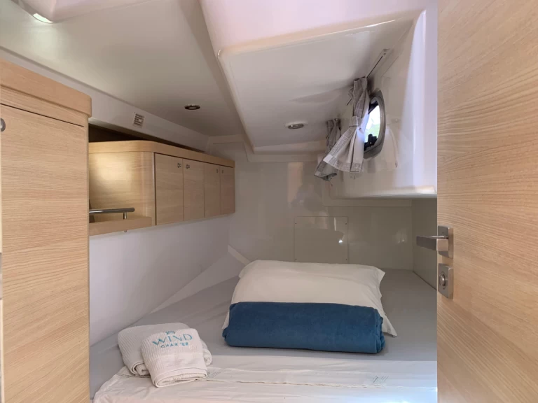 Sailboat for rent Paraty at the best price