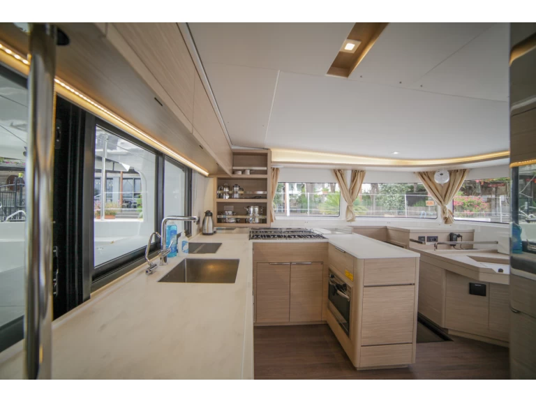 Bareboat Rental Catamaran Lagoon with a boat licence