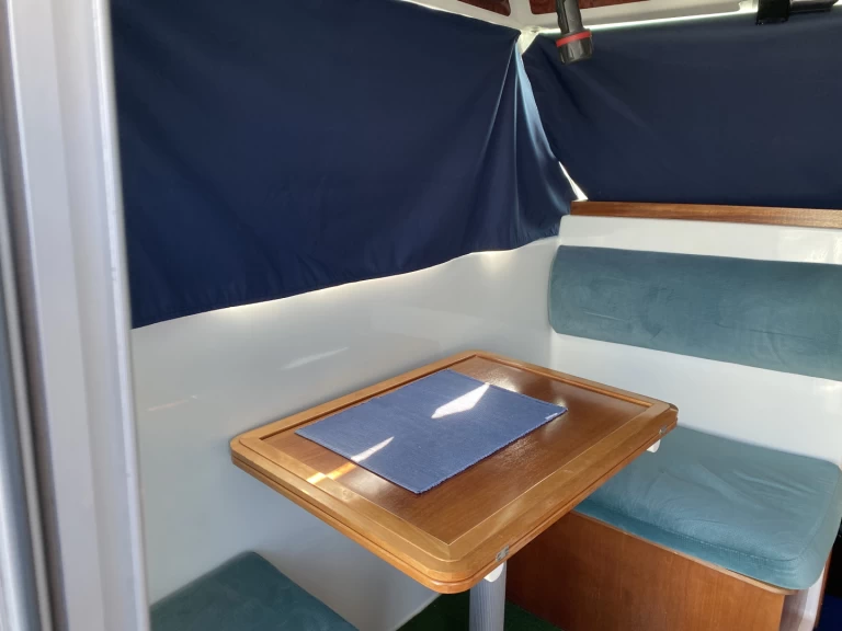 Motorboat rental with or without captain Jeanneau La Rochelle