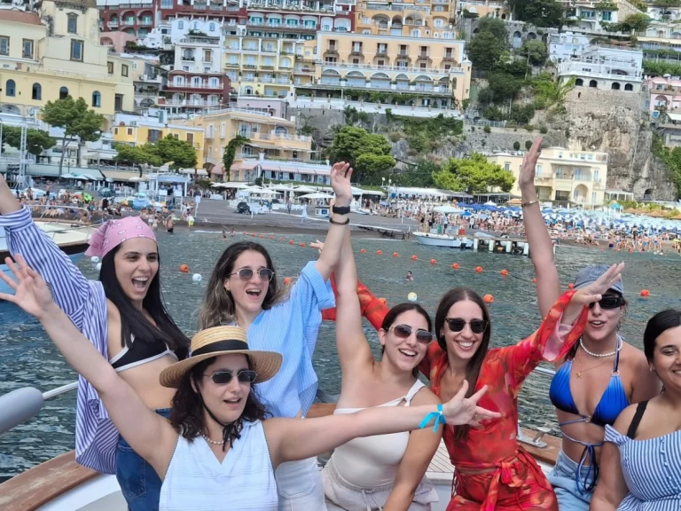 Bareboat Rental Motorboat Tirrenia with a boat licence