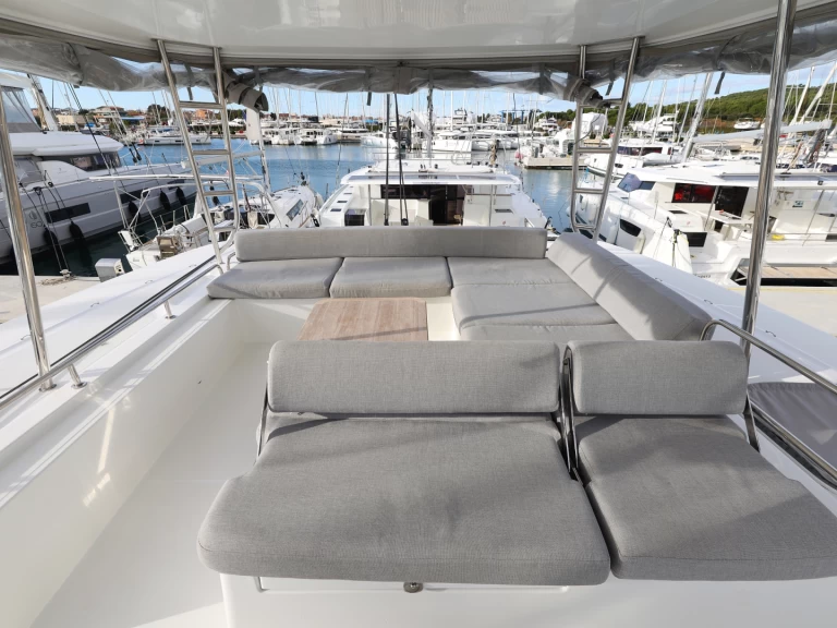 Yacht charter Sukošan cheap Lagoon 51 - 6 cabins/4heads