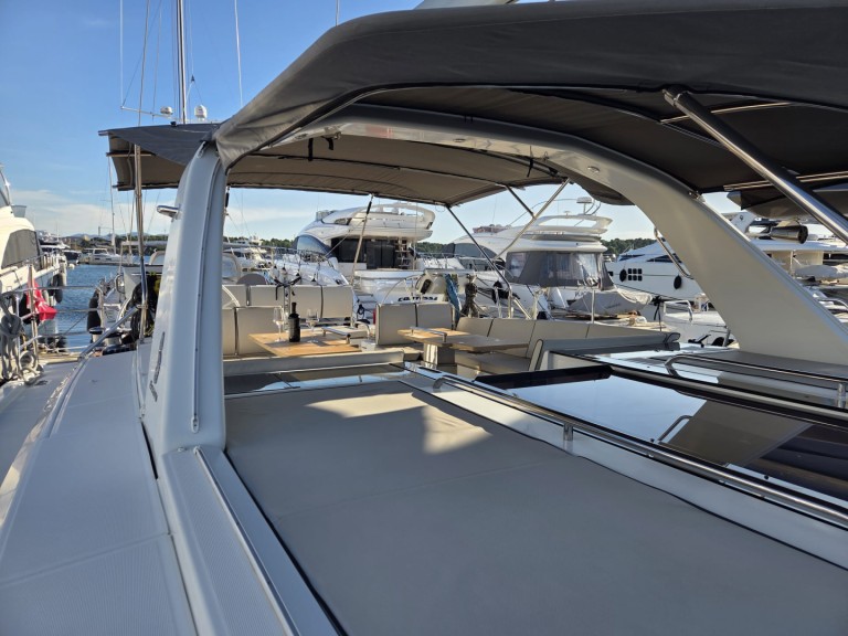 Sailboat for rent Kaštela at the best price