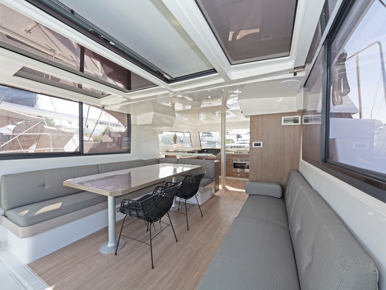 Bali Bali Catspace Voile in Alimos on SamBoat