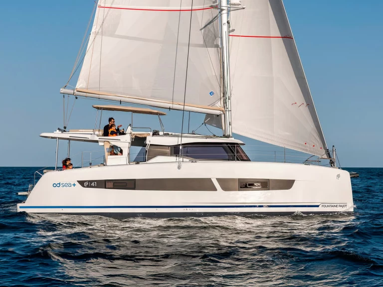 Catamaran rental in Lávrio - Fountaine Pajot Fountaine Pajot FP 41 Quatuor 4