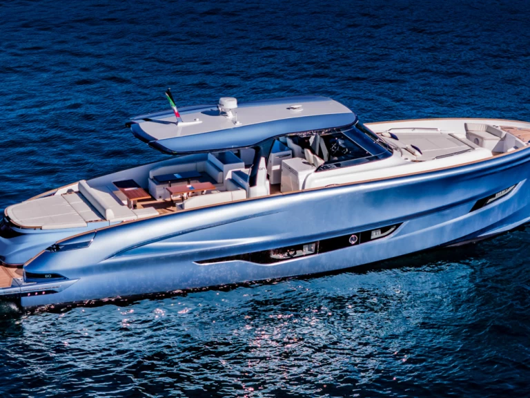 Bareboat Rental Motorboat Solaris Power with a boat licence