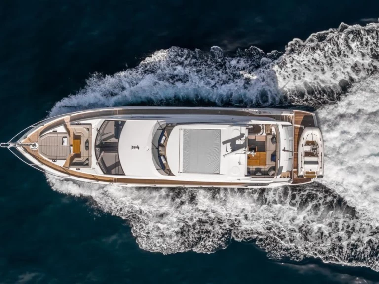 Sunseeker Manhattan 66 in Spain on SamBoat