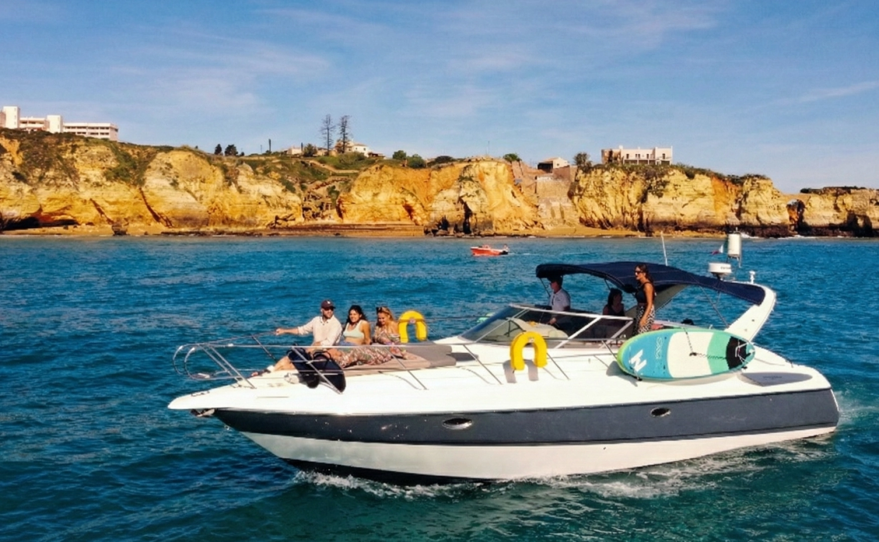 Bareboat Rental Luxury Yacht Cranchi with a boat licence