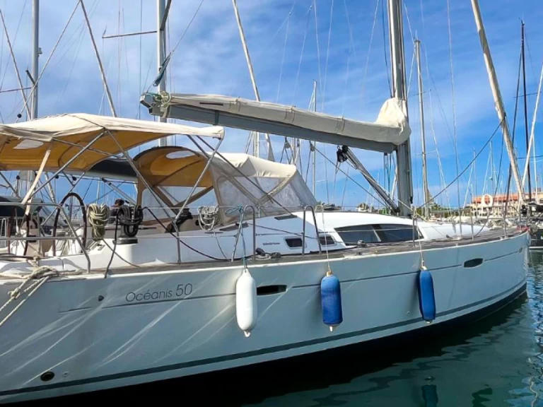 Yacht charter Ajaccio cheap Oceanis 50