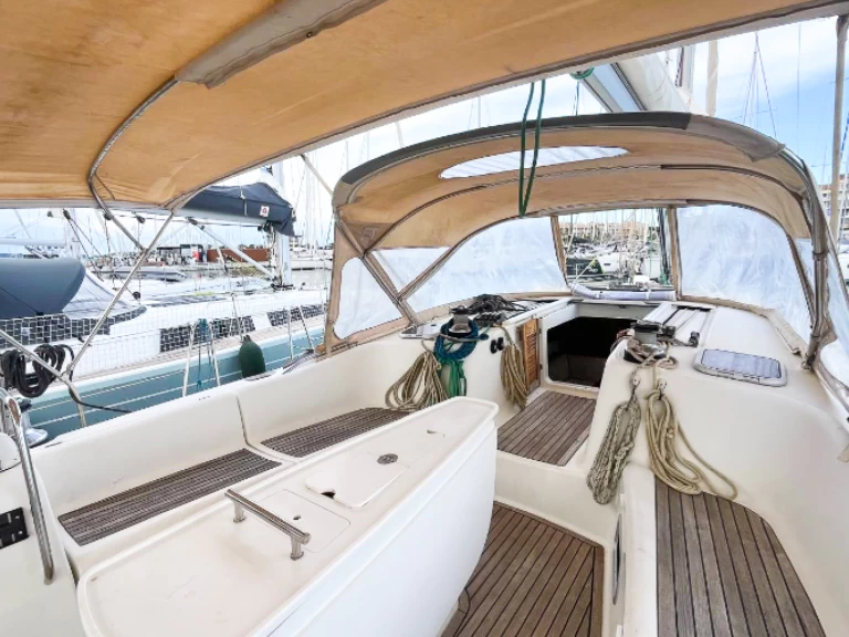 Yacht charter Ajaccio cheap Oceanis 50