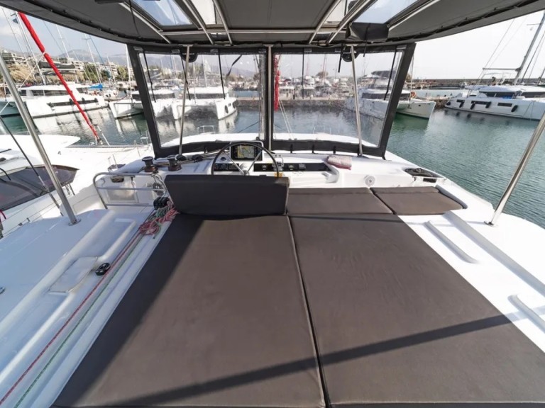 Rent a Lagoon Lagoon 46 Alimos