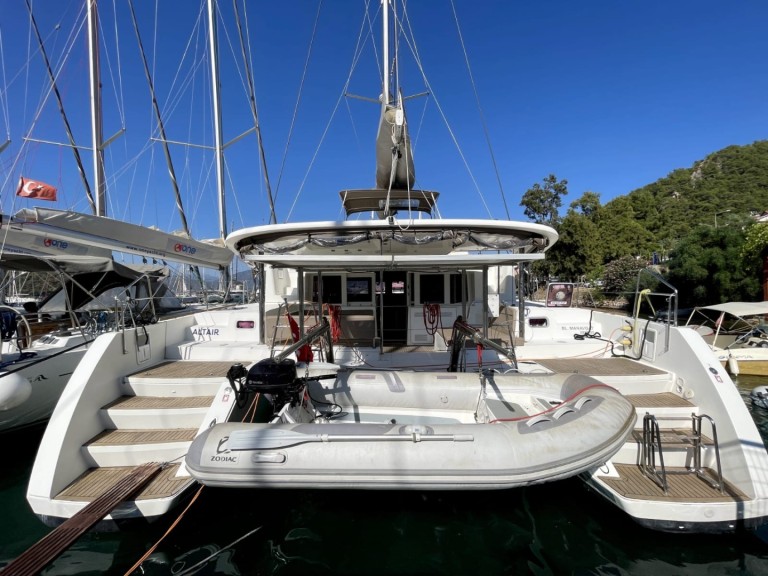 Lagoon Lagoon 450 F charter bareboat or captained in  Alimos
