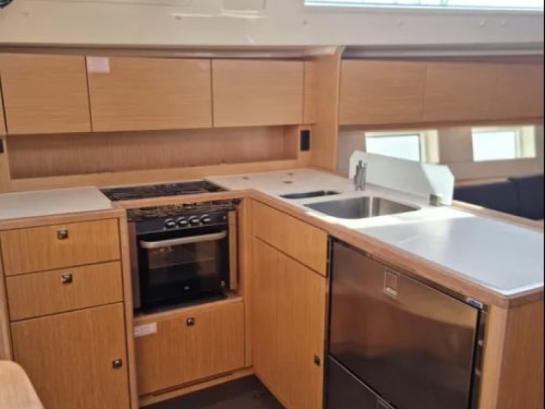 Sailboat rental with or without captain Bavaria Volos