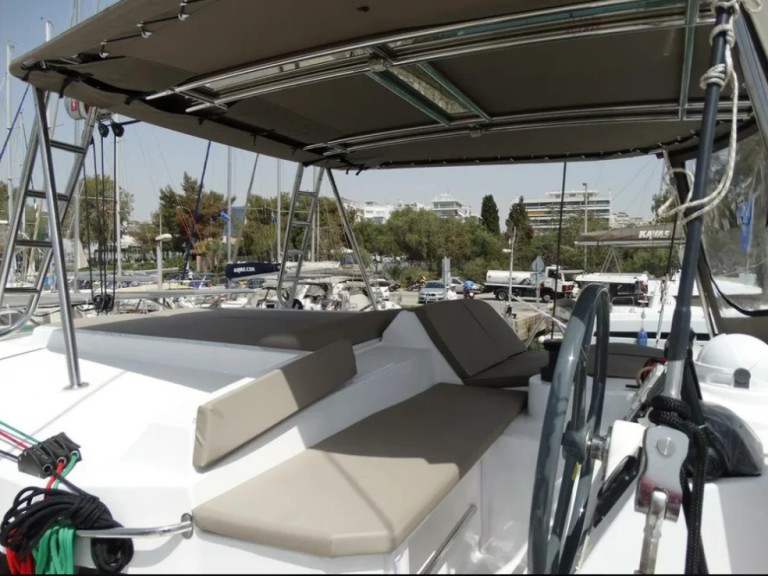 Bareboat Rental Catamaran Bali with a boat licence