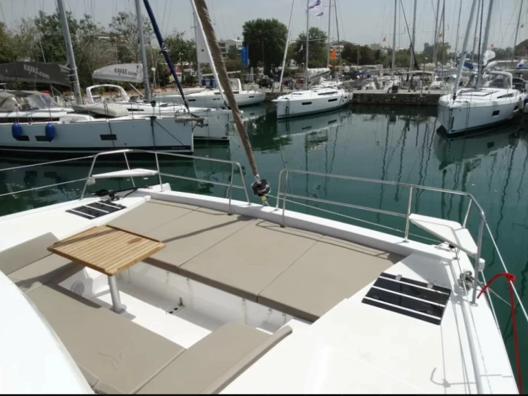 Bali Bali 4.1 charter bareboat or captained in  Lefkáda