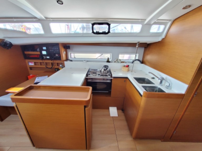 Sailboat for rent Rhodes (City) at the best price