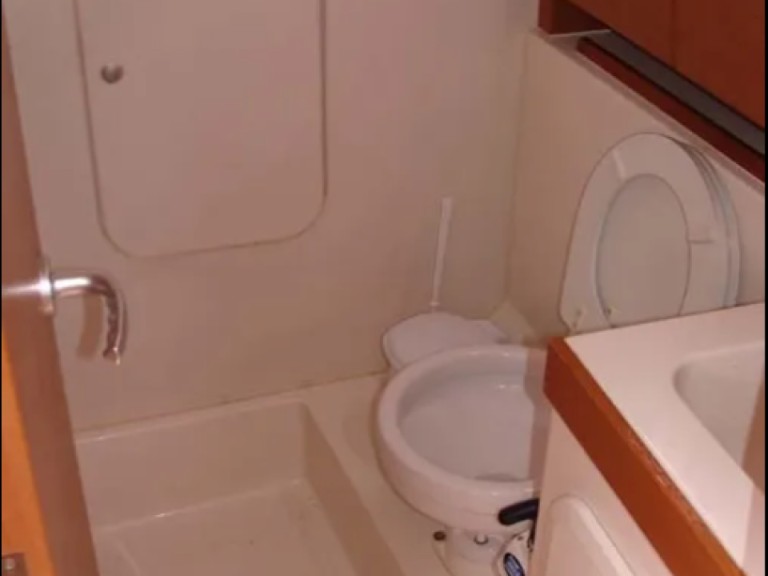 Bareboat Rental Sailboat Hanse with a boat licence