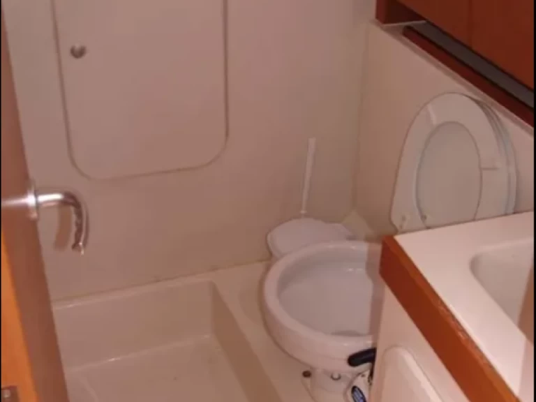 Bareboat Rental Sailboat Hanse with a boat licence