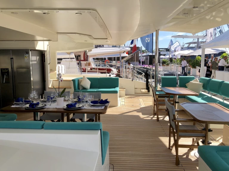 Yacht charter Port d'Andratx cheap Serenity 64 LUXE